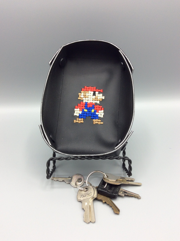 Pixel Mario - Valet Tray 